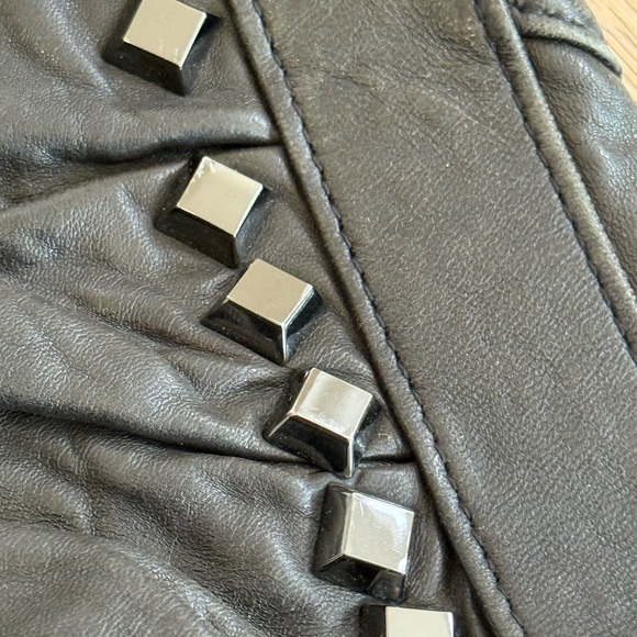 TREESJE - Picture 11 of 13